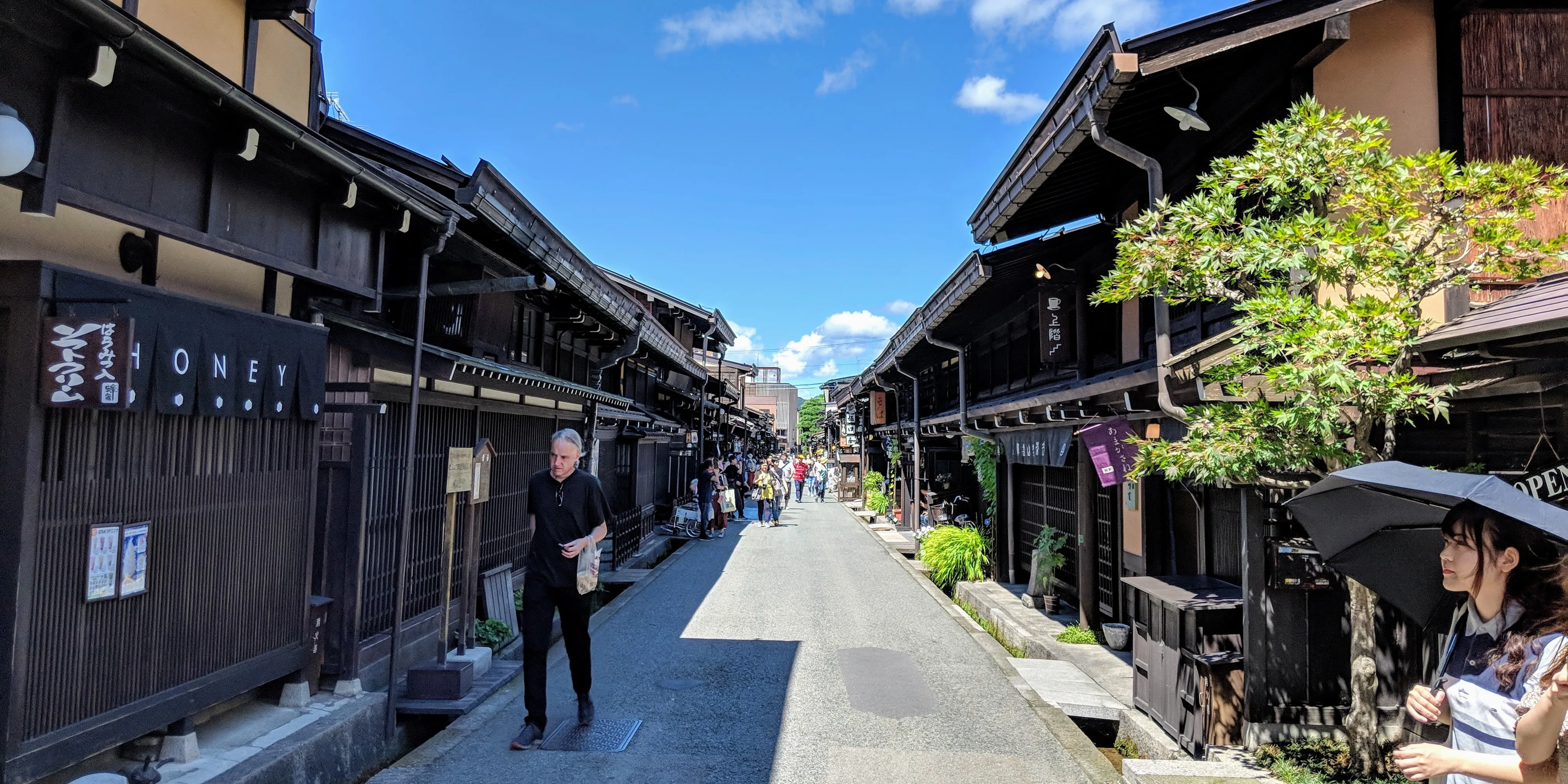 My Credit Cards Betrayed me in Takayama, Japan