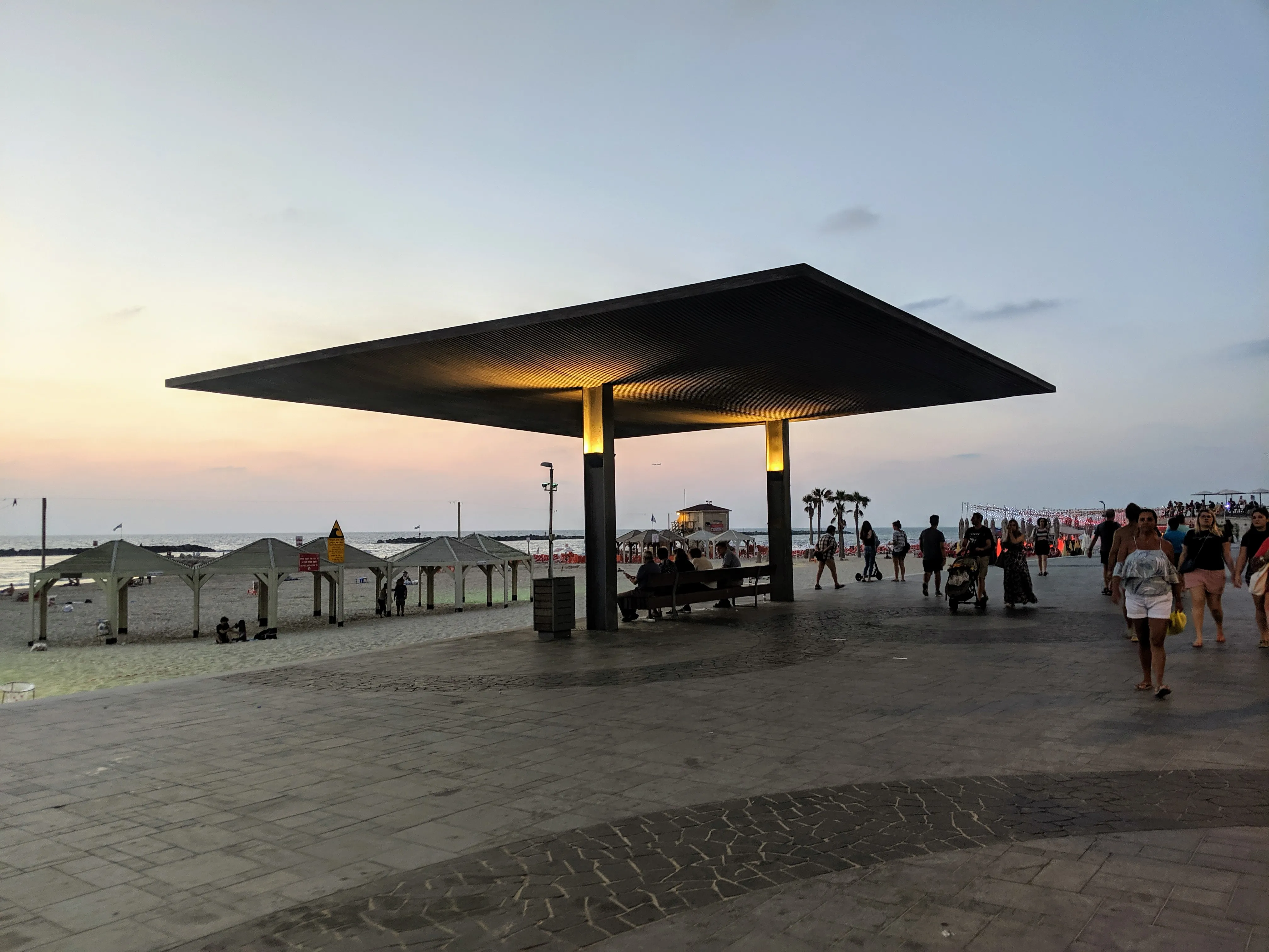 beach shade.DCXlx _W.jpg