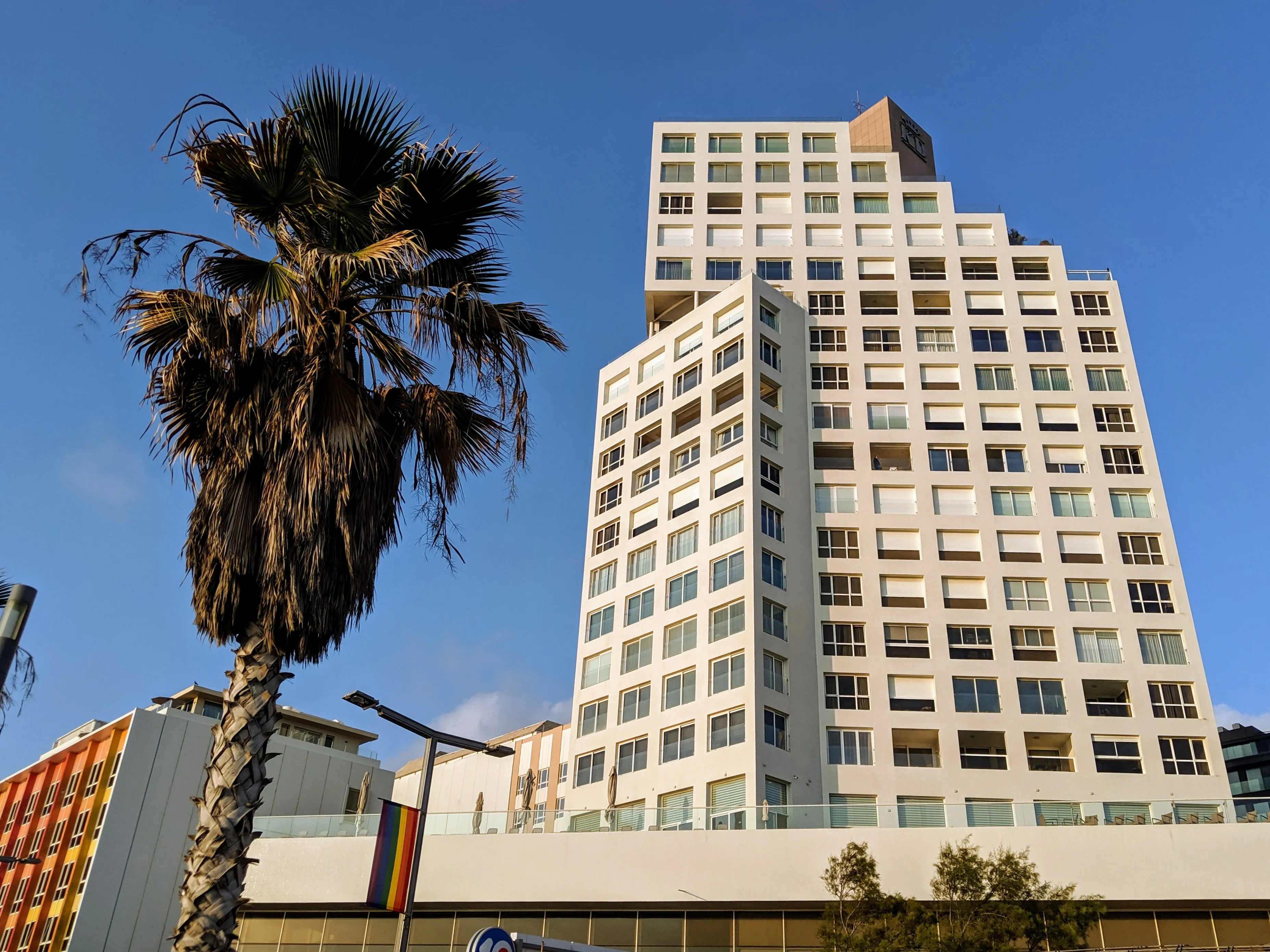 buildings 45d.DRy4xFV7.jpg