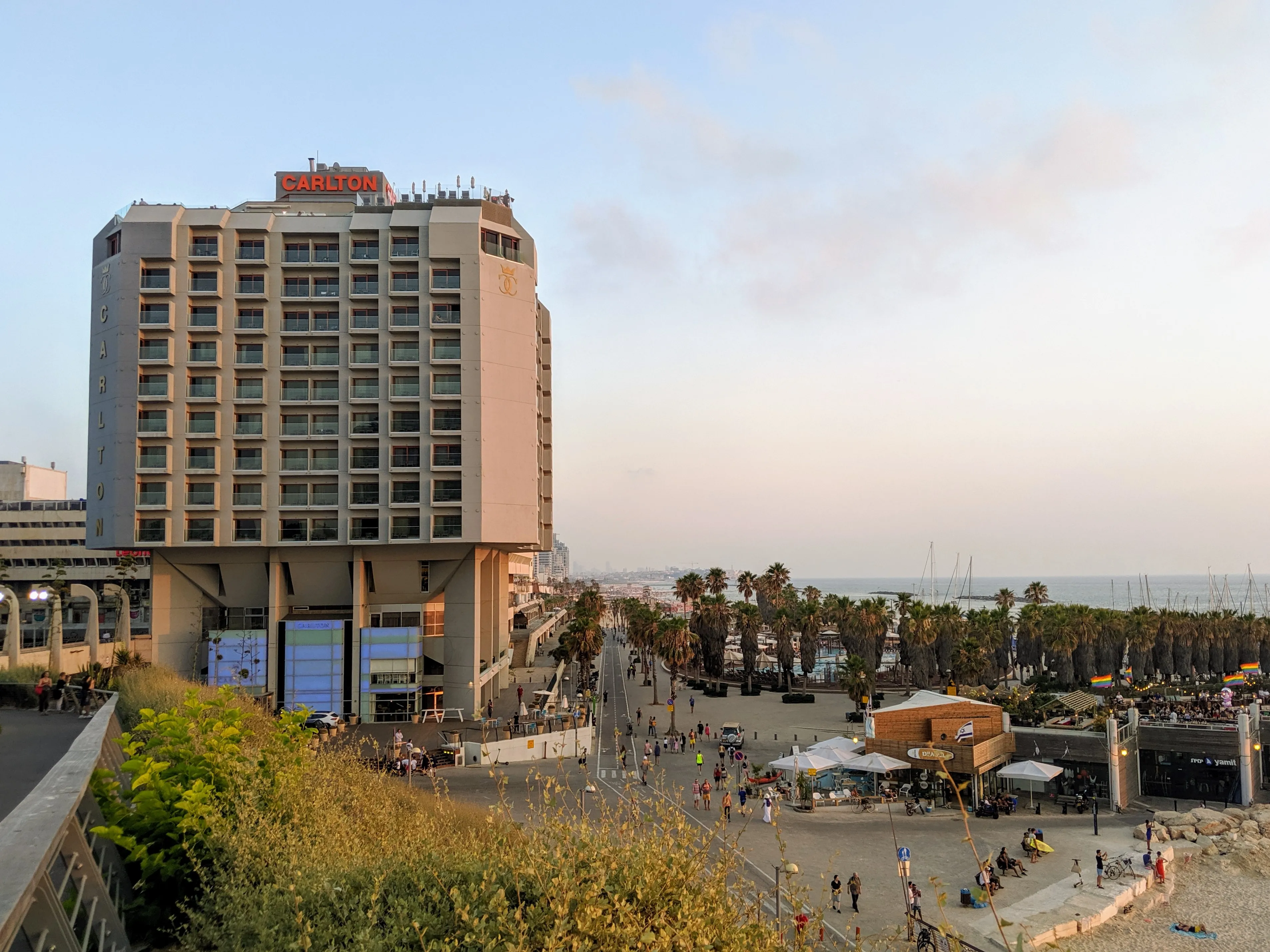 buildings carlton.DXhSWgw7.jpg