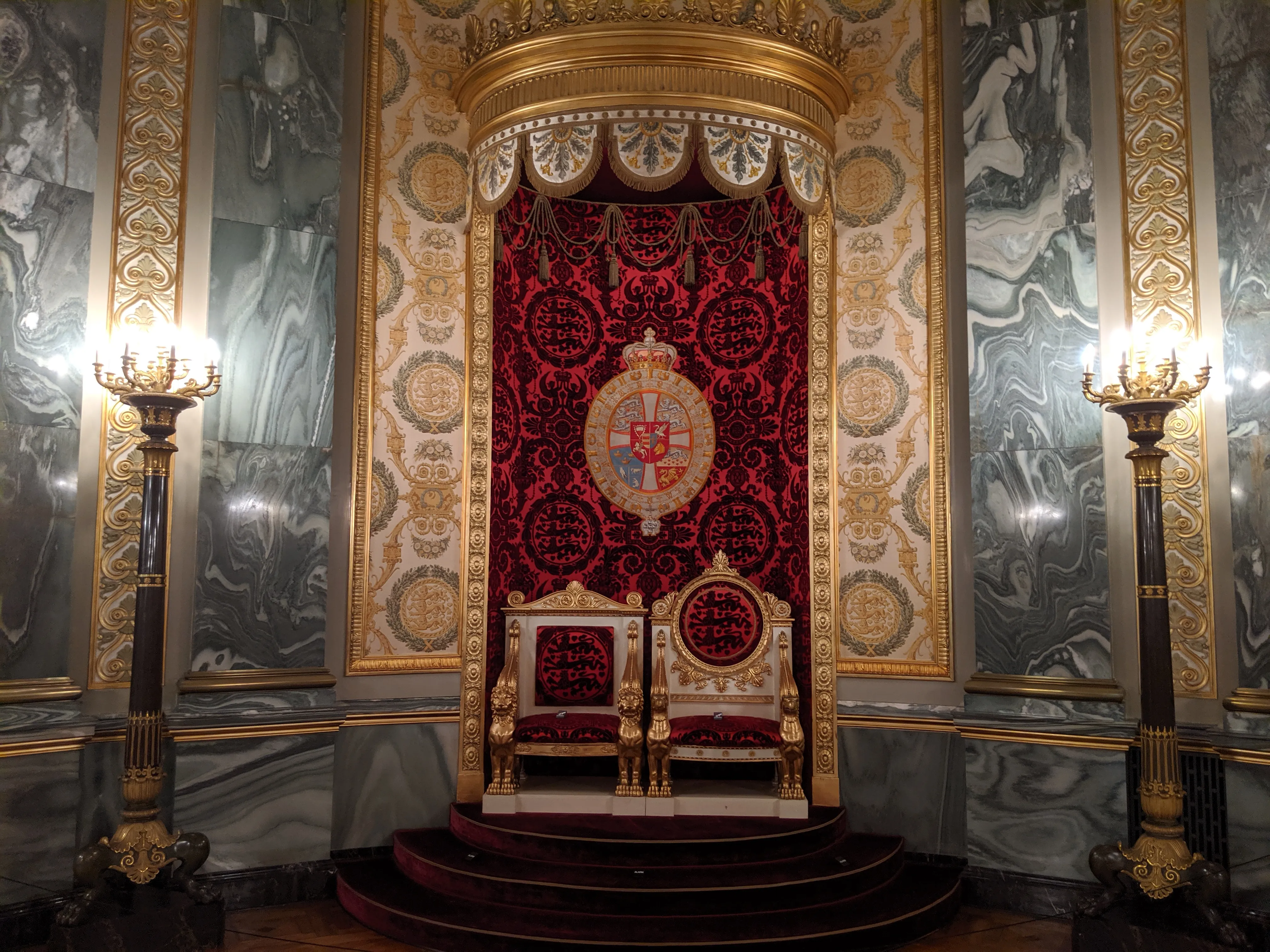 christiansborg throne.BpUyITG2.jpg