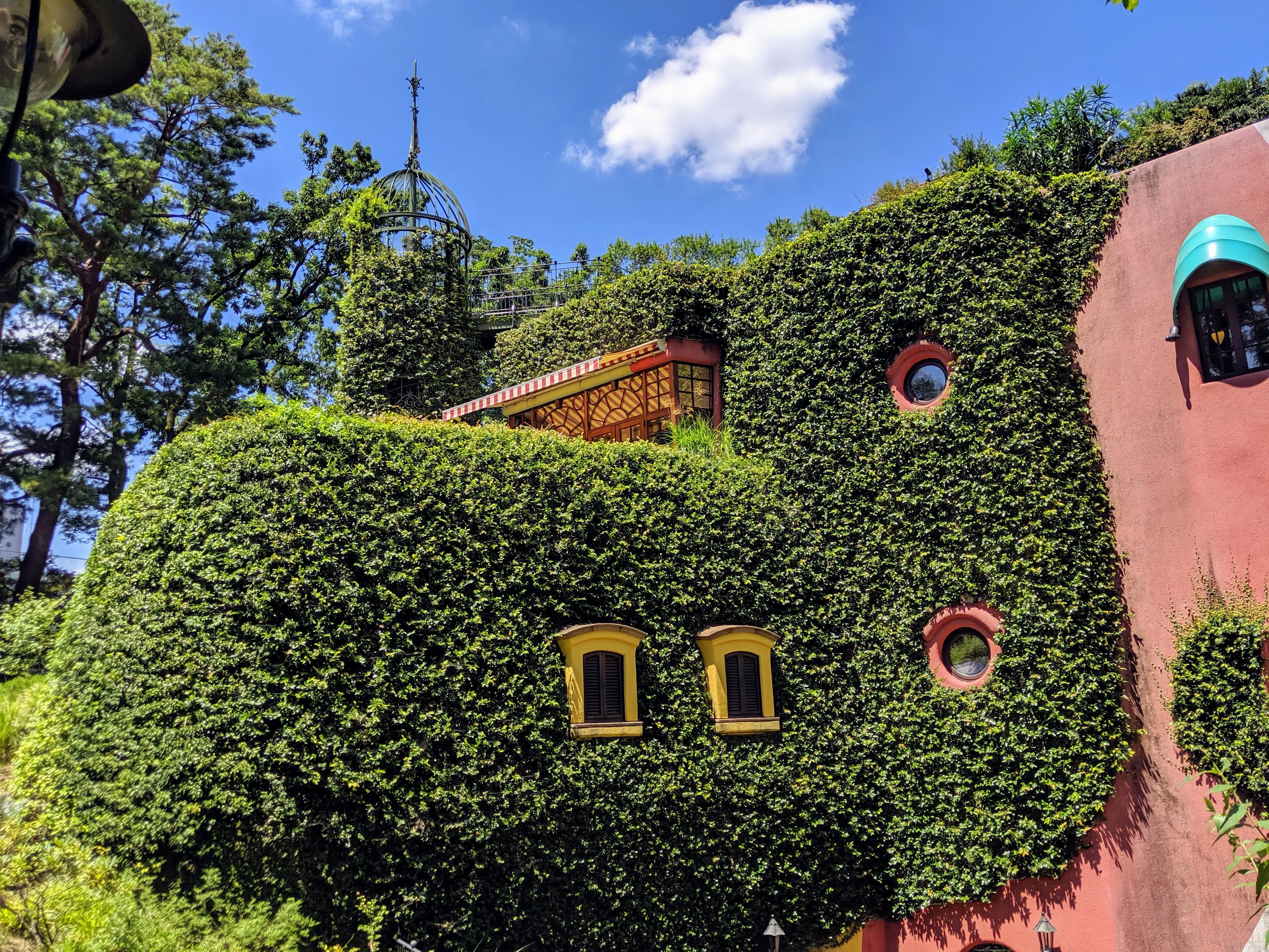 ghibli side.qWa DXHG.jpg