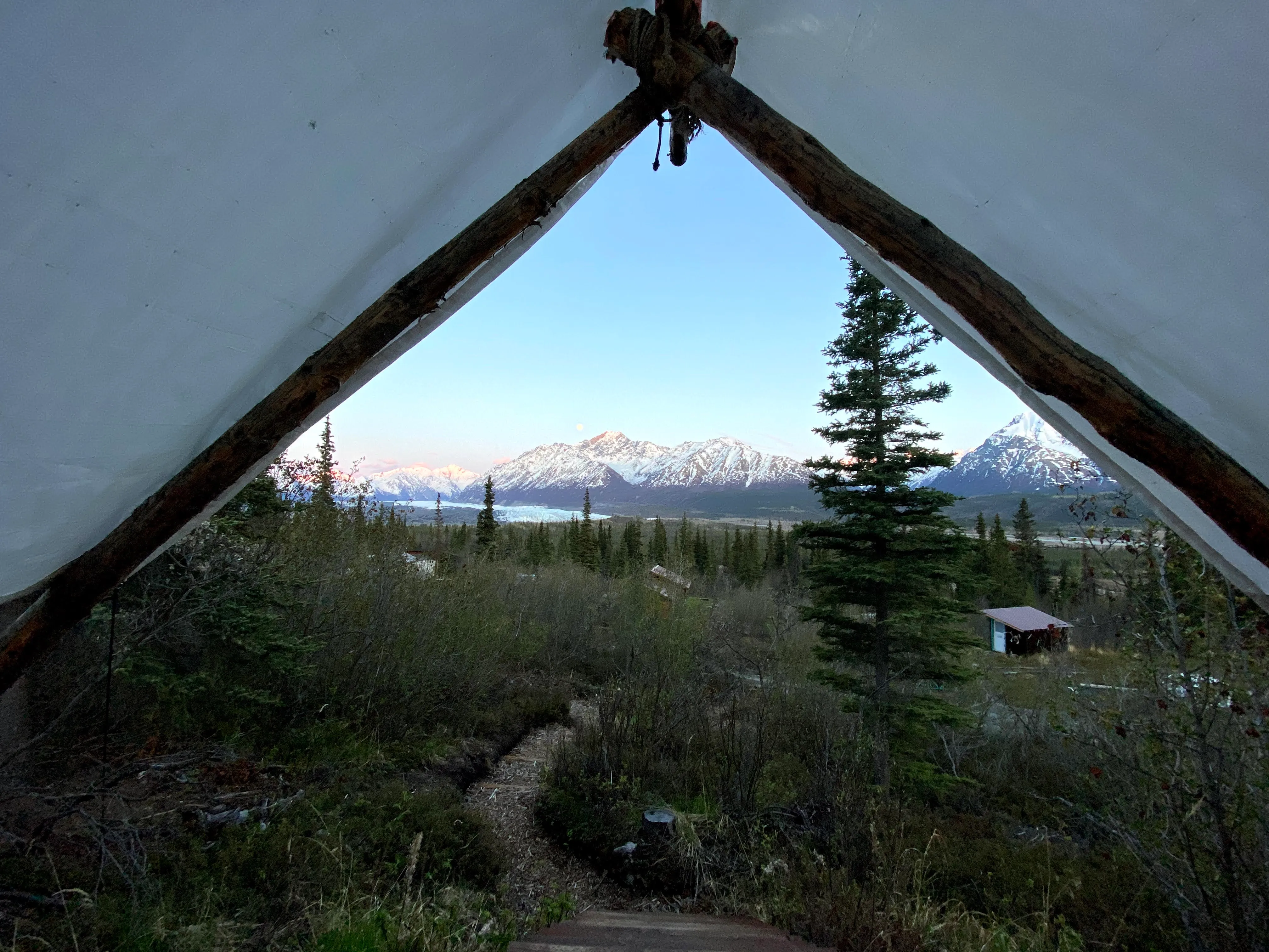 glacier view tent.r40zmXrp.jpg