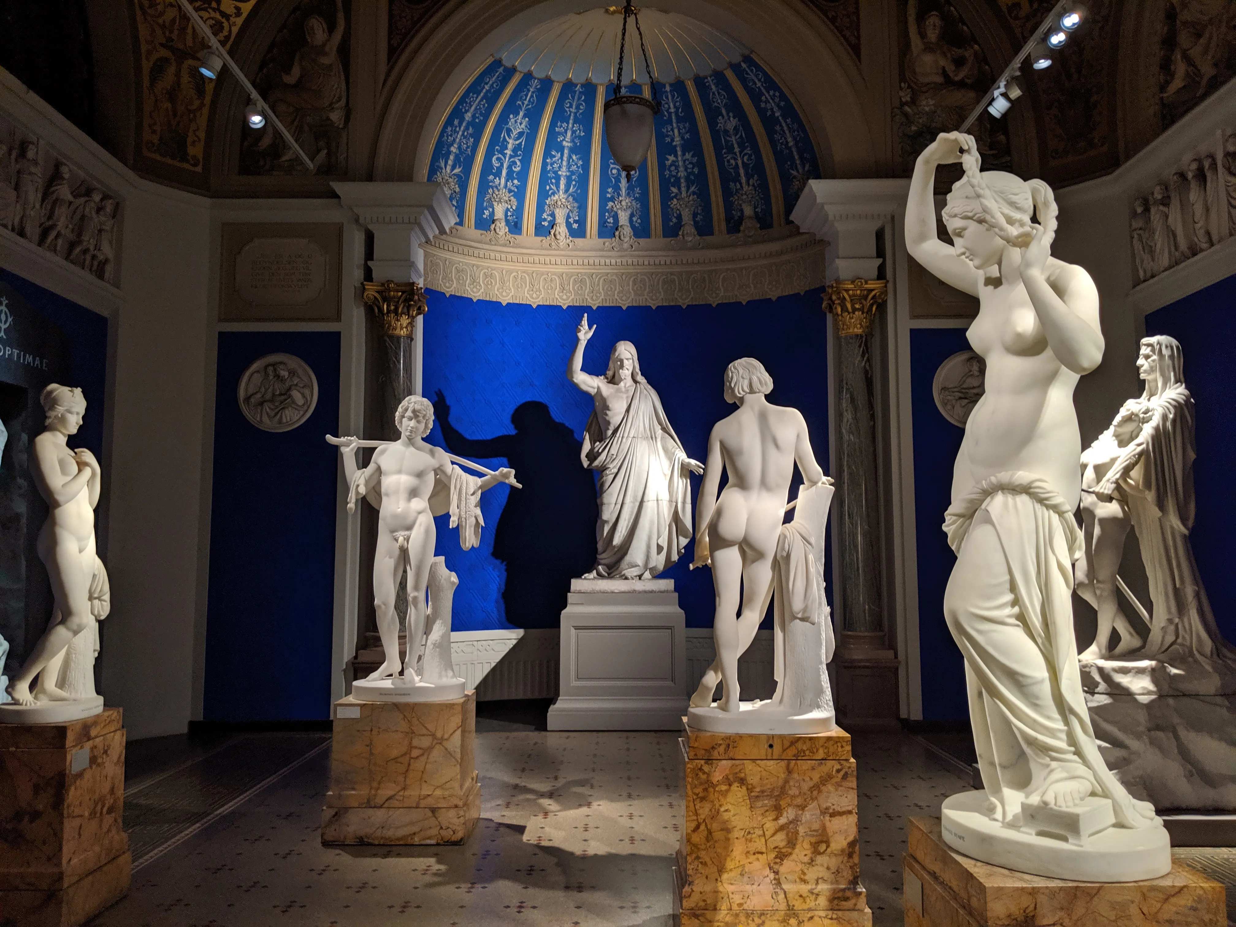 glyptotek jesus.DQmzfGZl.jpg