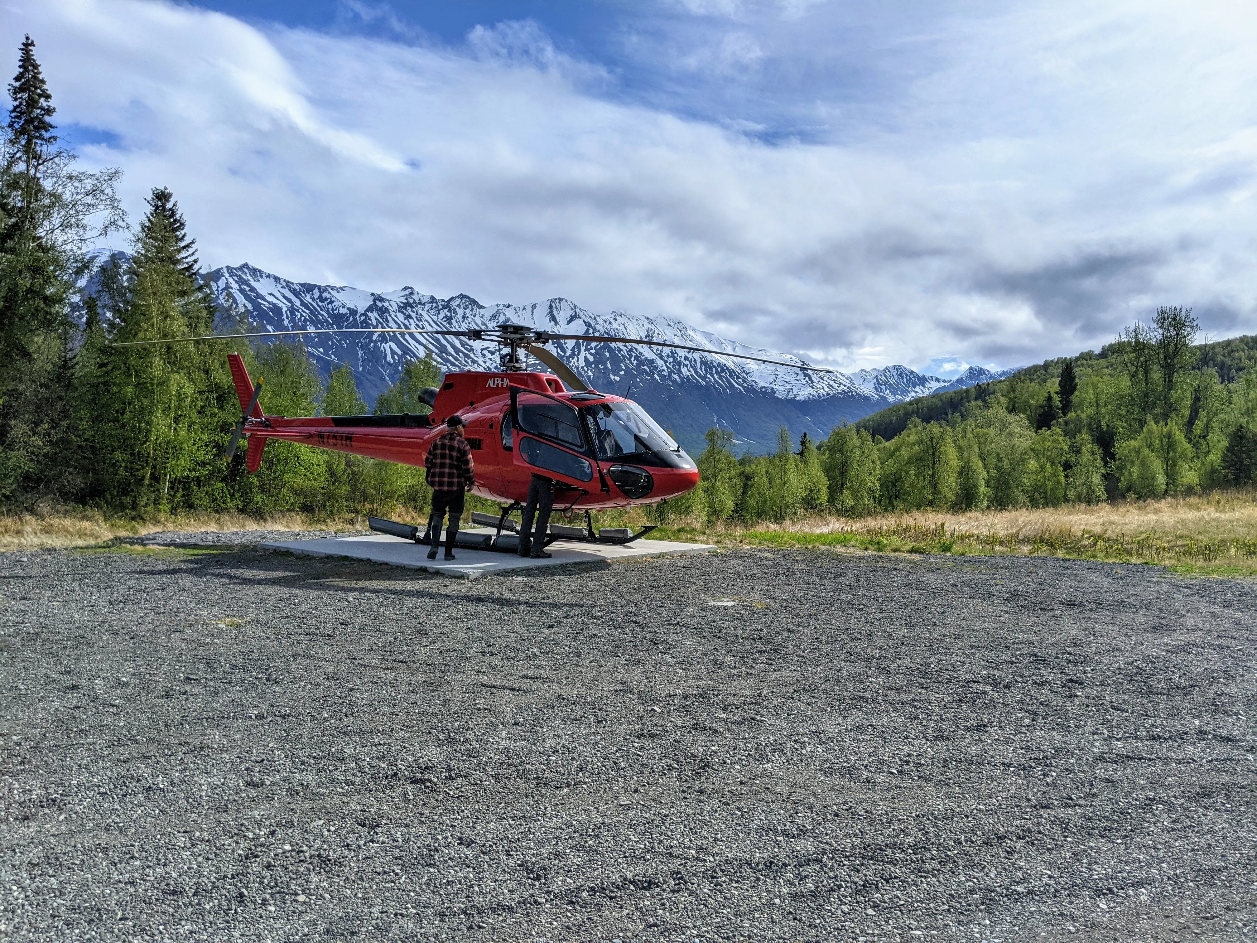 helicopter grounded.BEDO8yl1.jpg