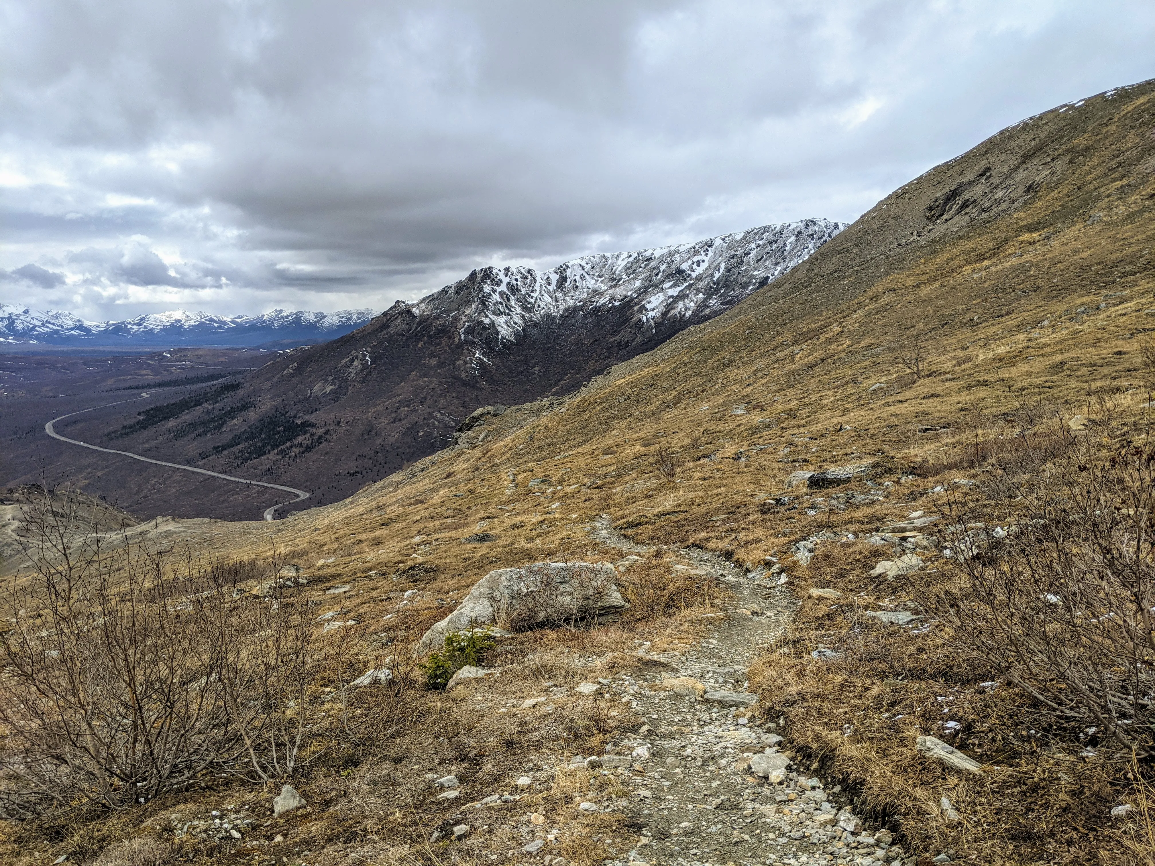 hike trail.SQKpLq2t.jpg