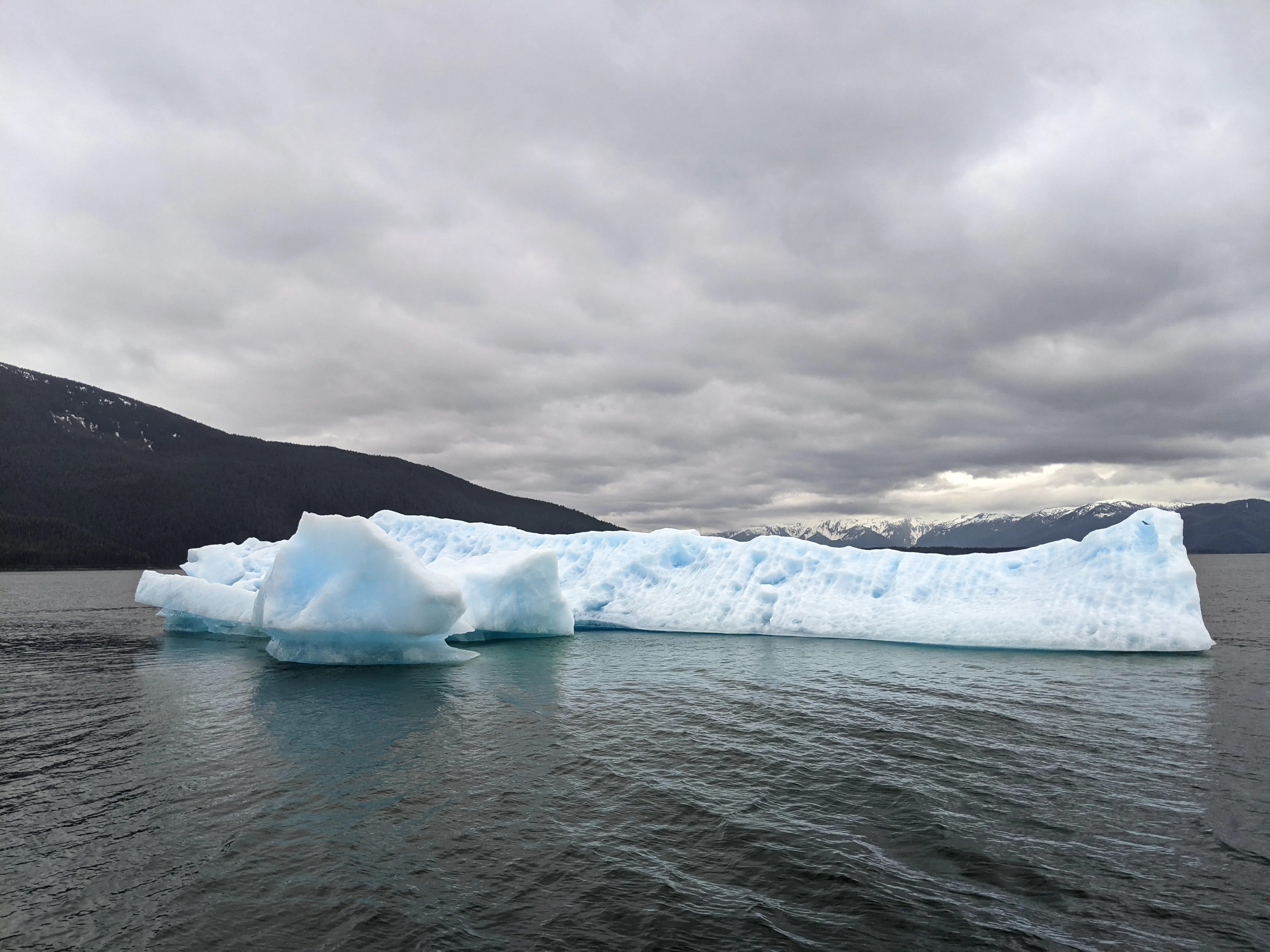 juneau glacier wide.CJqcnWiY.jpg