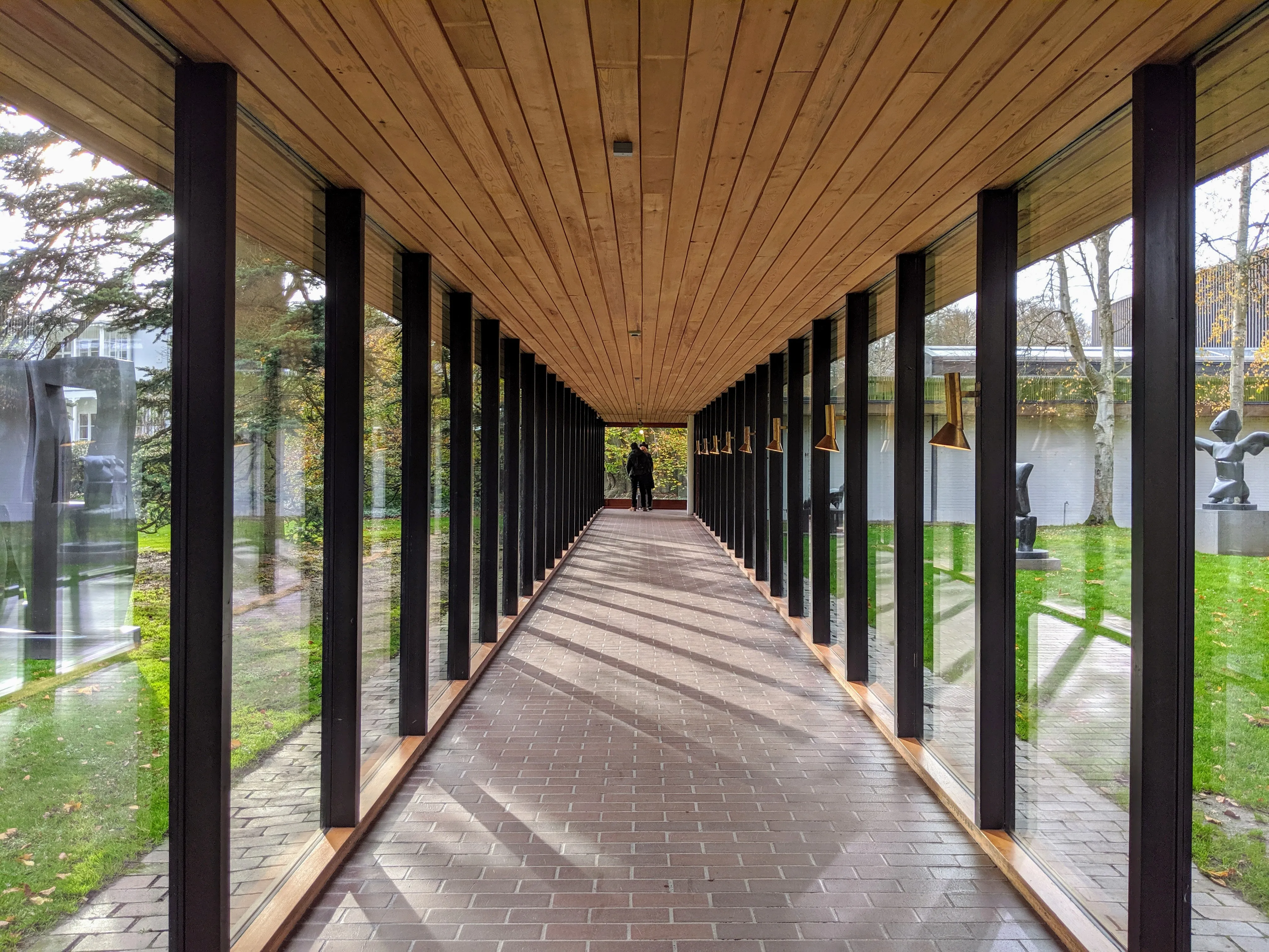 louisiana hallway.CYZFAkA7.jpg