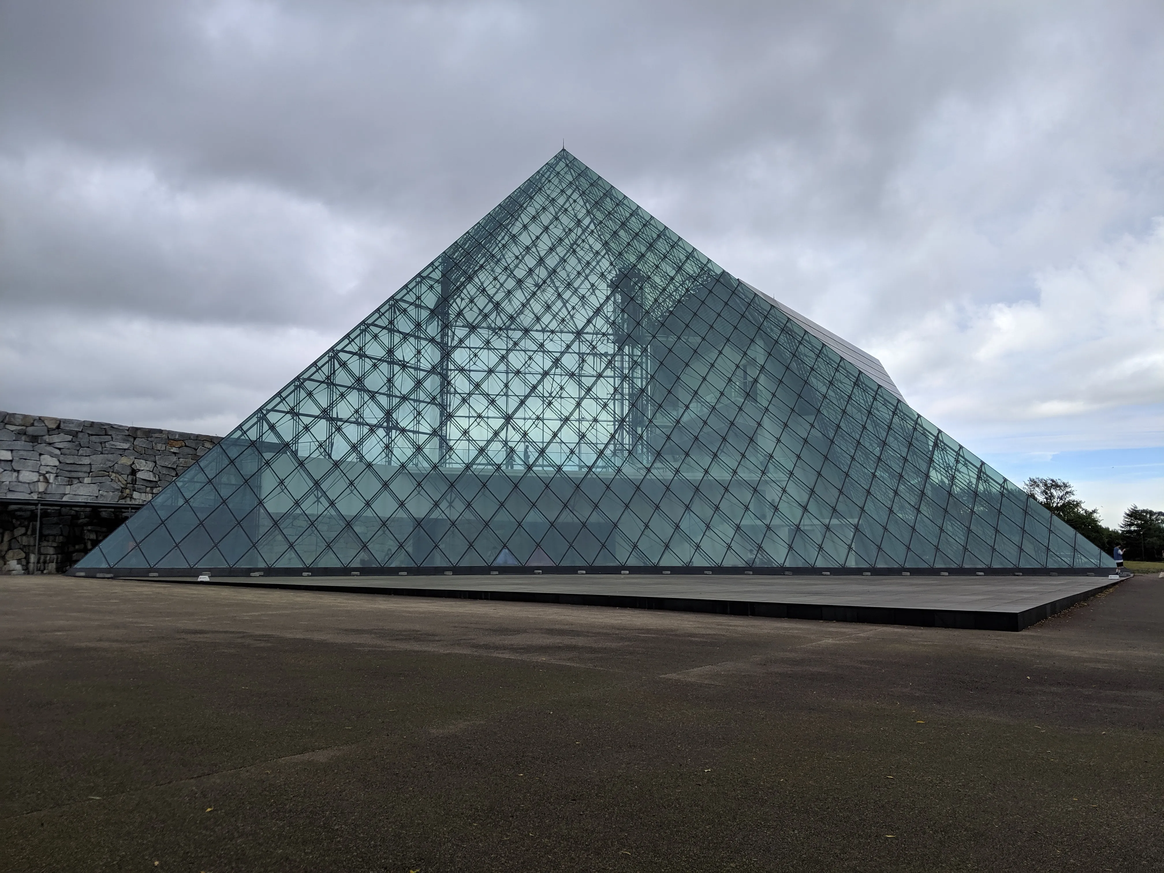 moerenuma pyramid.BadlrCCW.jpg
