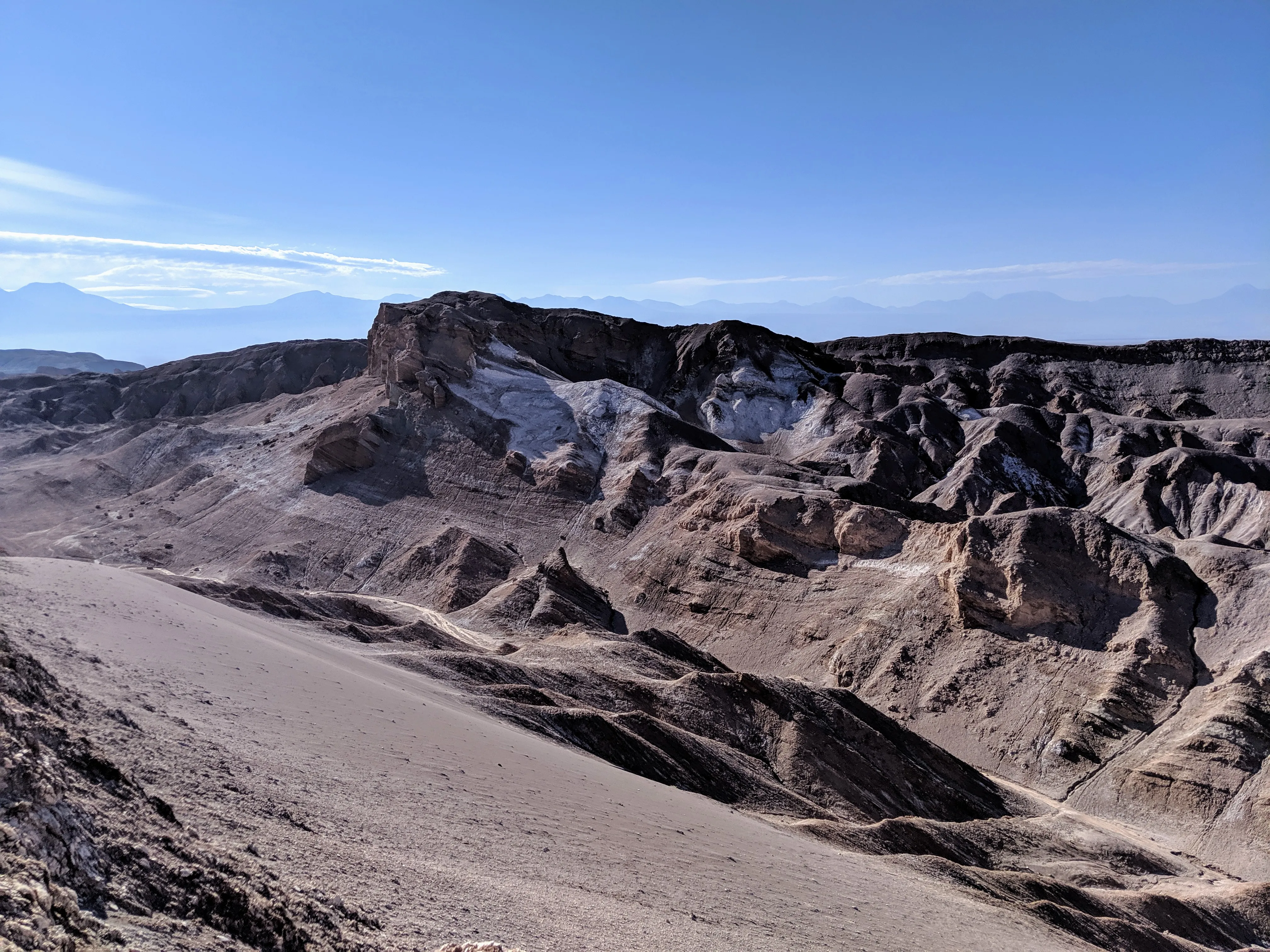 moon curving cliffs.B jbvu0V.jpg