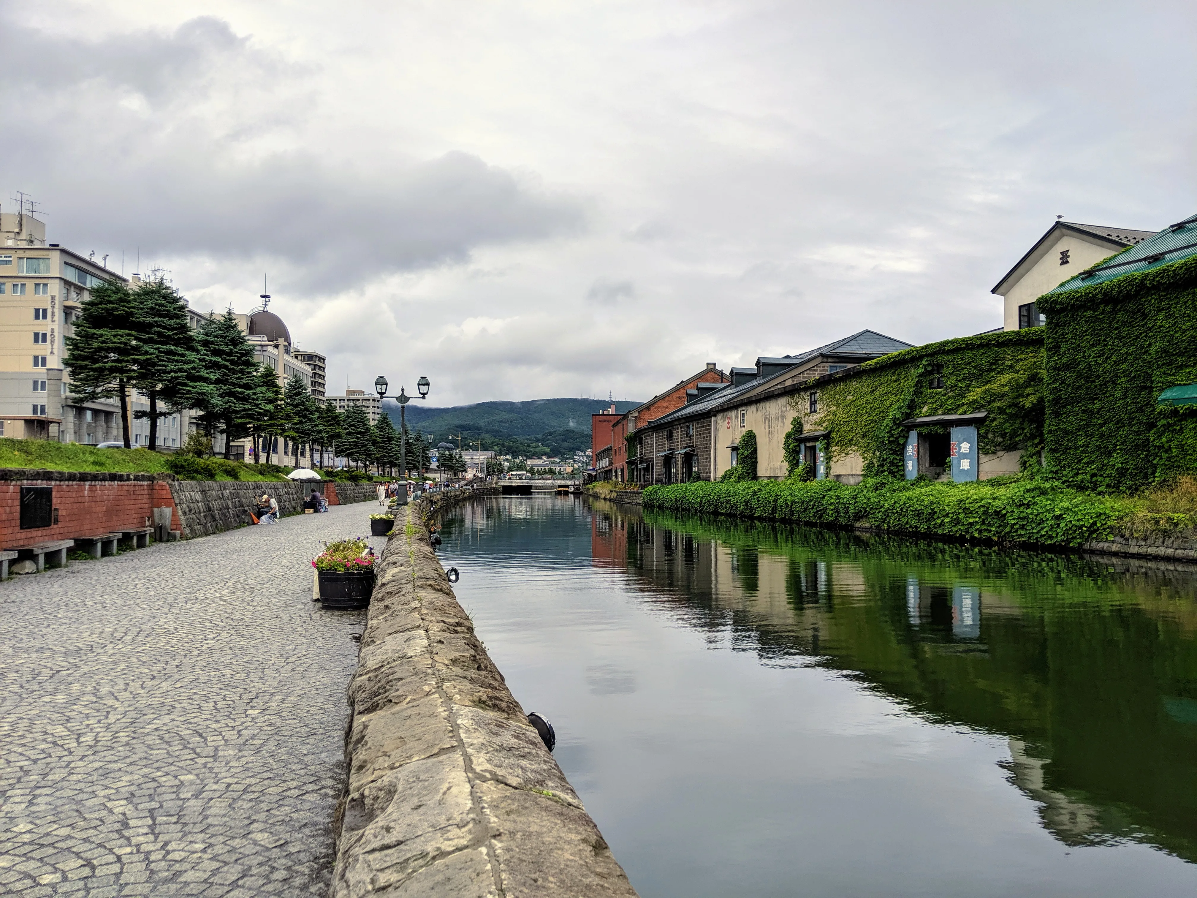 otaru river.CaJllx3X.jpg