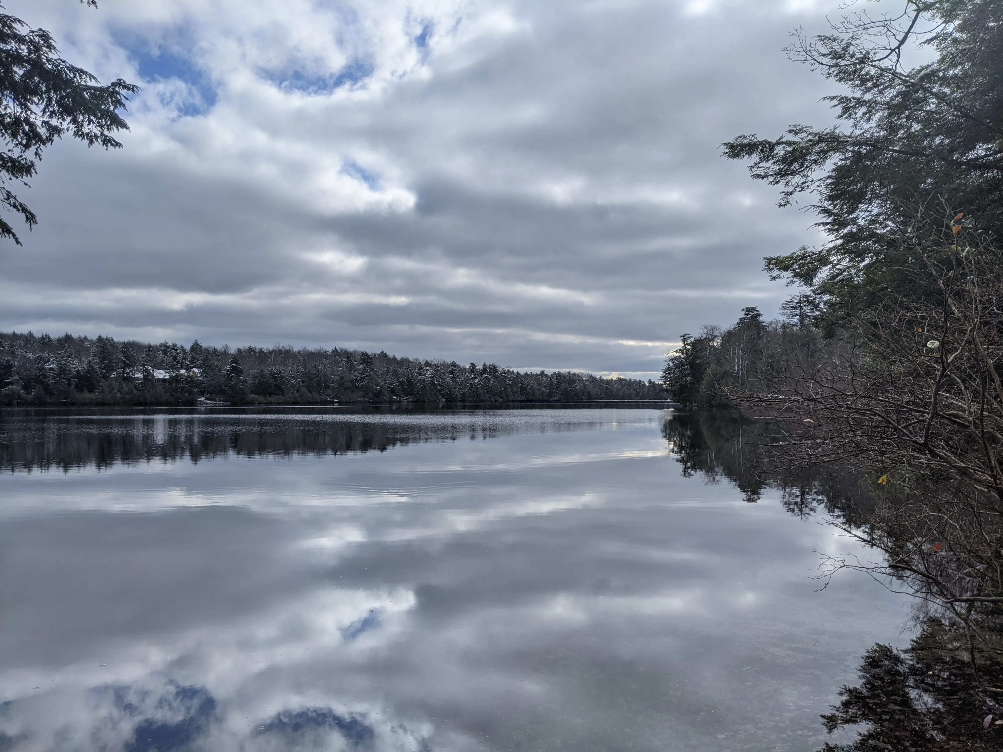 pa lake 2.CwqT9Nd8.jpg