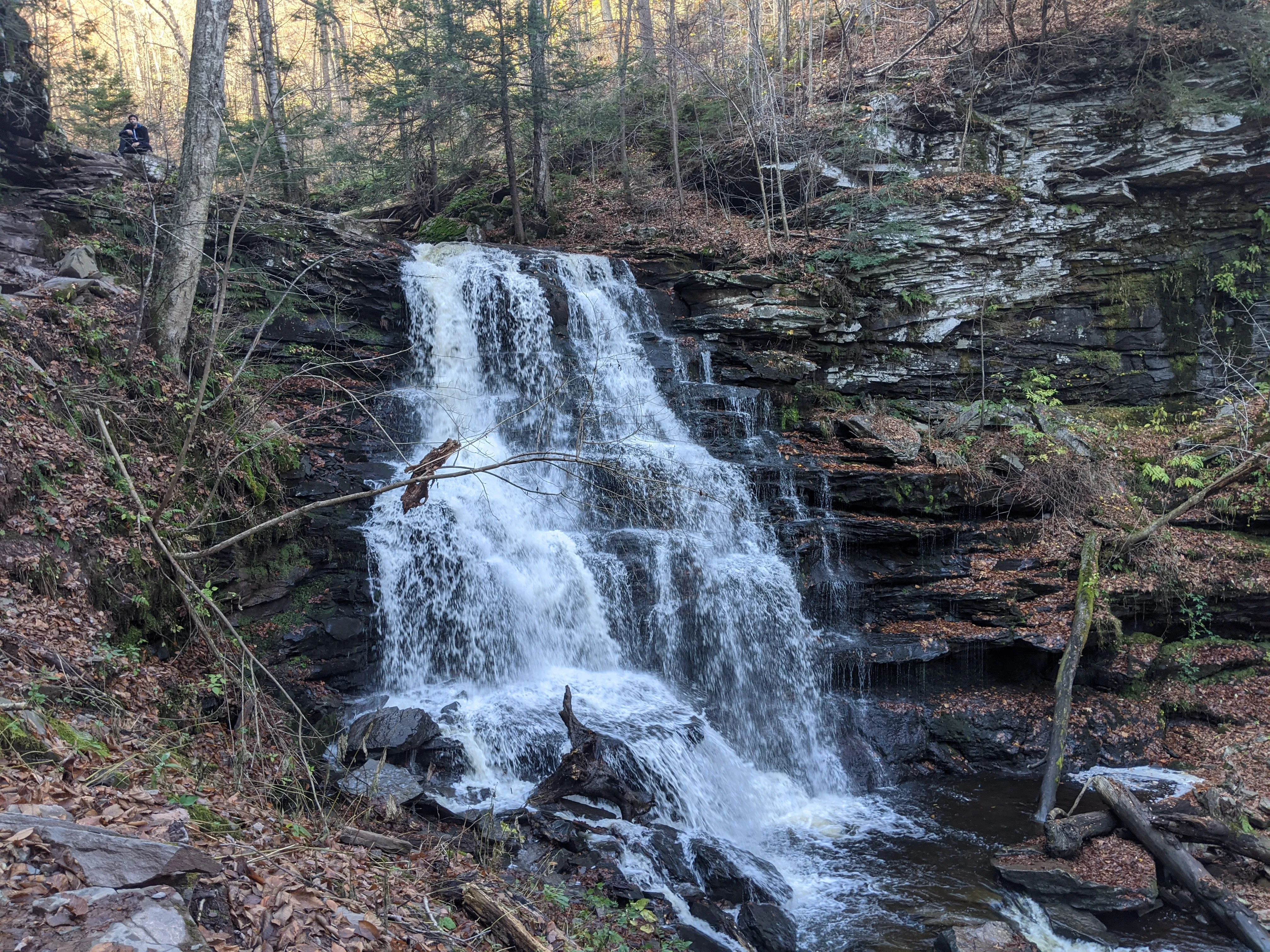 pa waterfall.DvVidJYJ.jpg