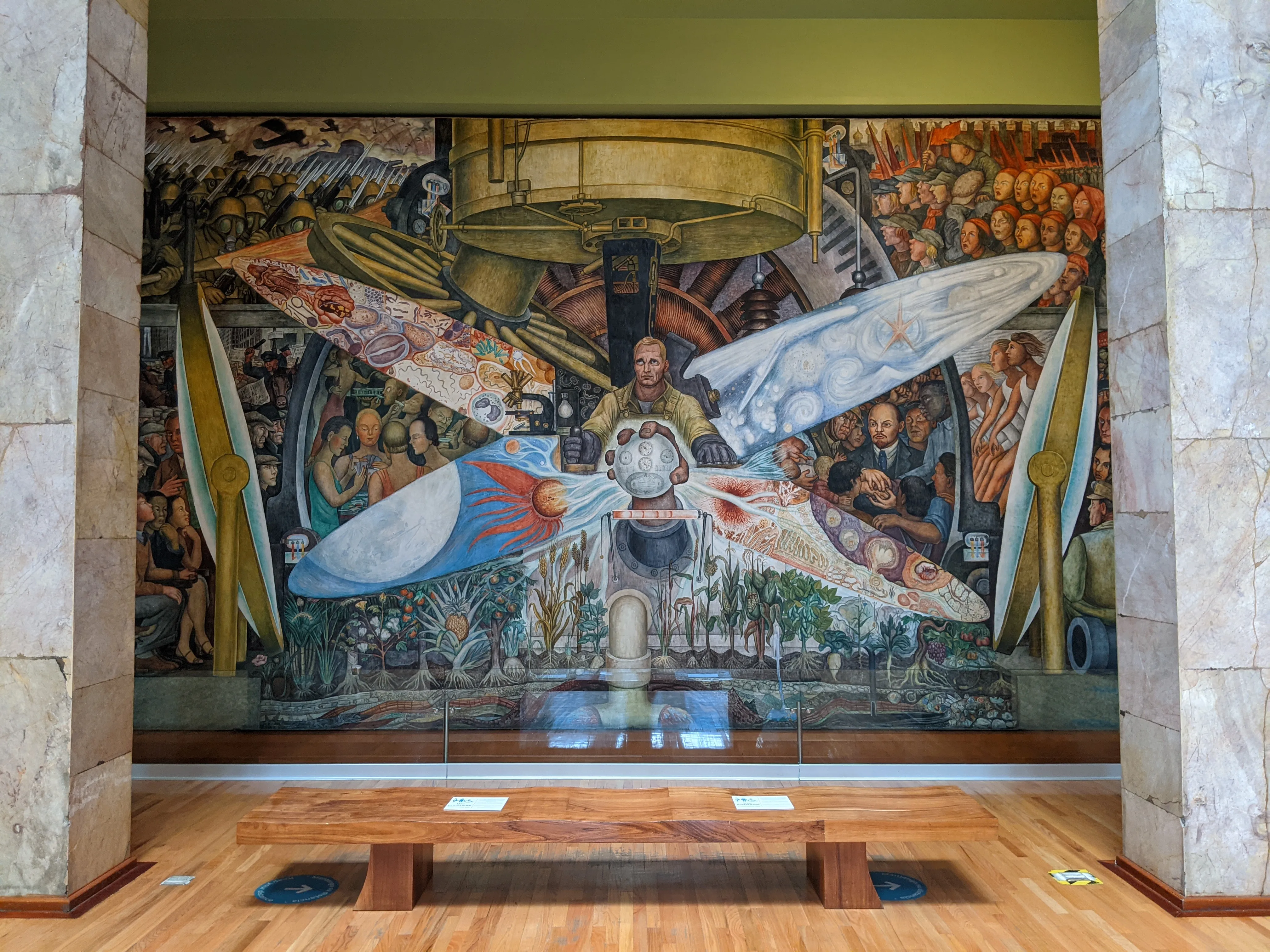 palacio bellas artes mural.hAH m _w.jpg