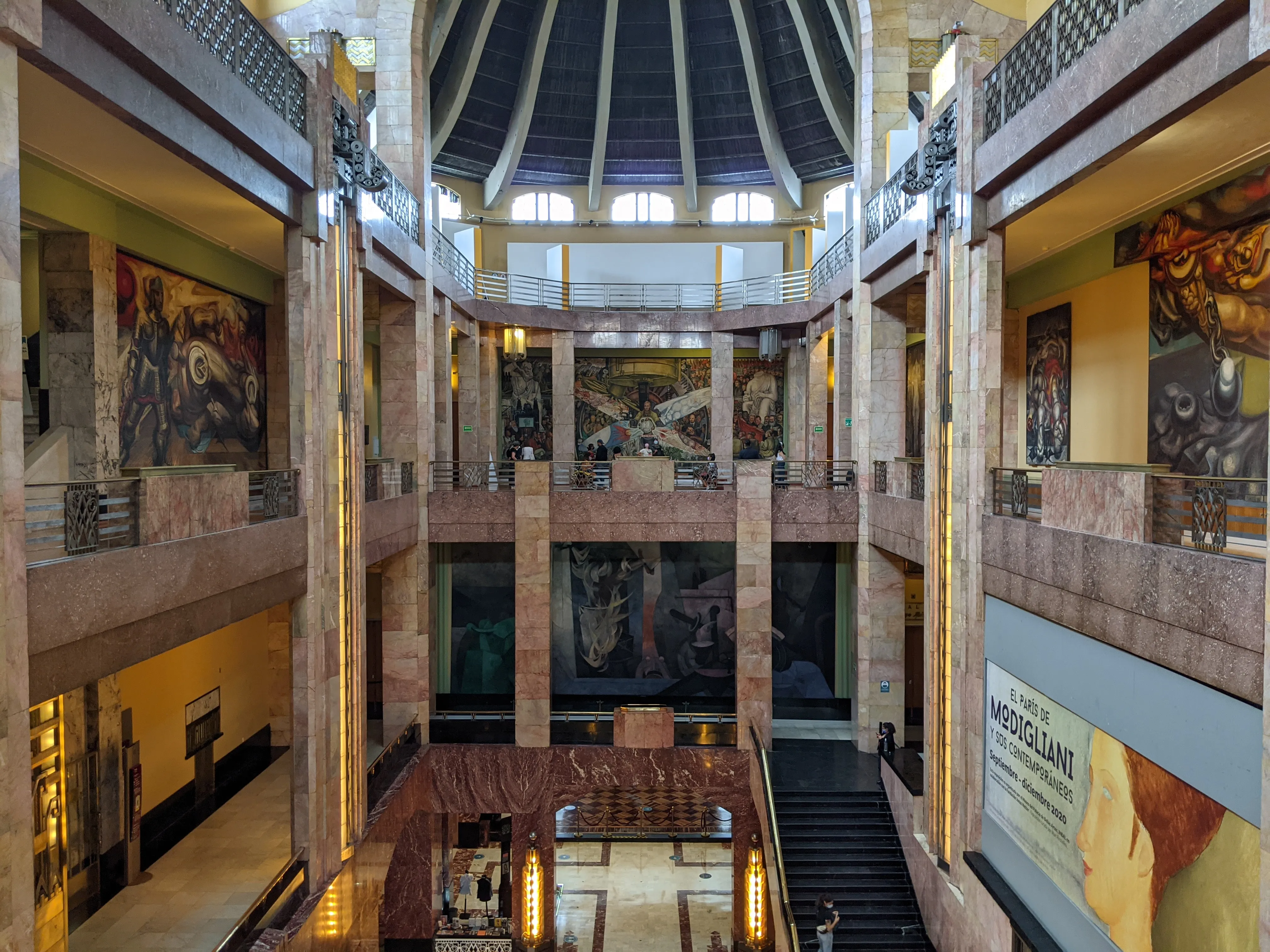 palacio bellas artes room.DRq1rNKB.jpg