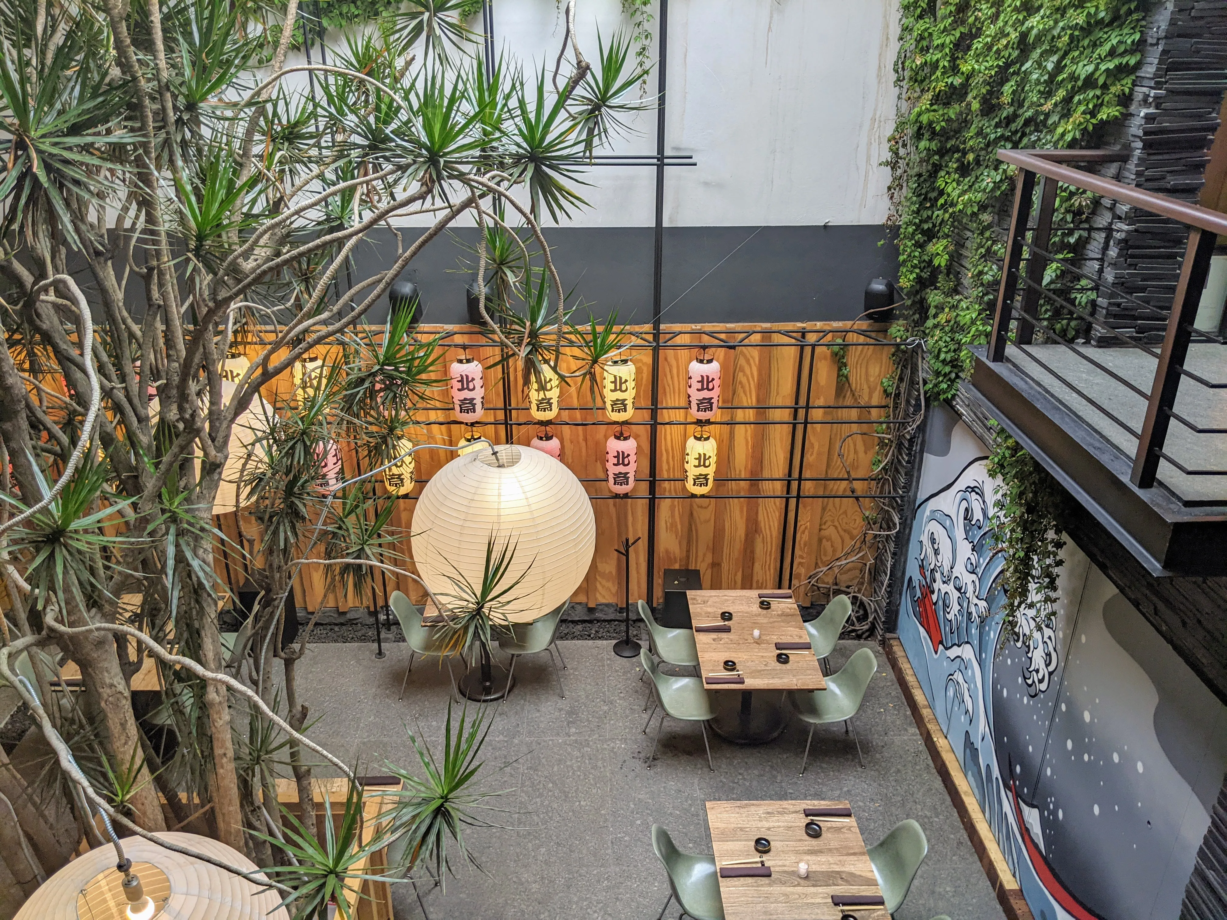 restaurant from above.DcB53G1i.jpg