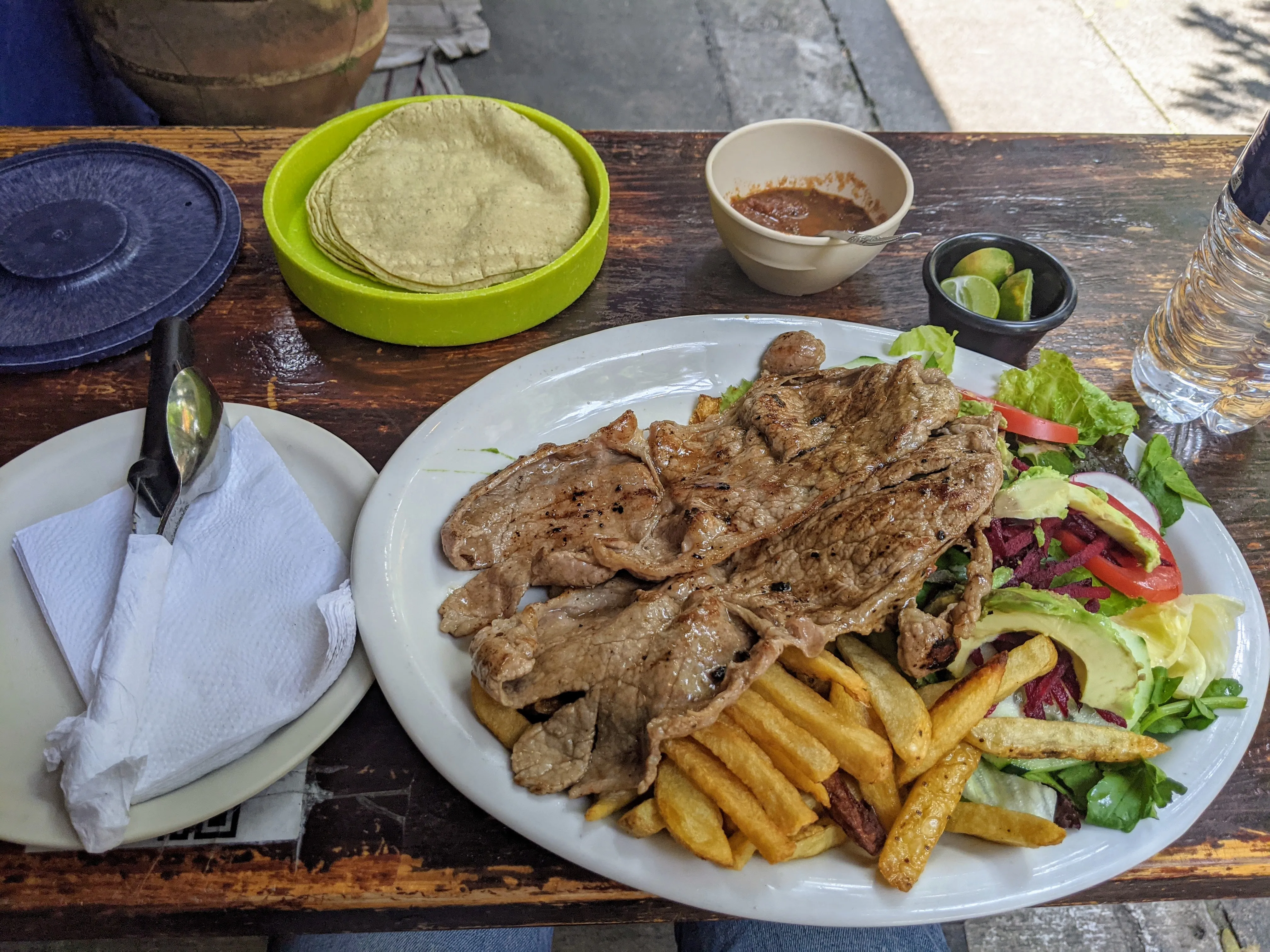 roma norte lunch.CPYBHaYB.jpg