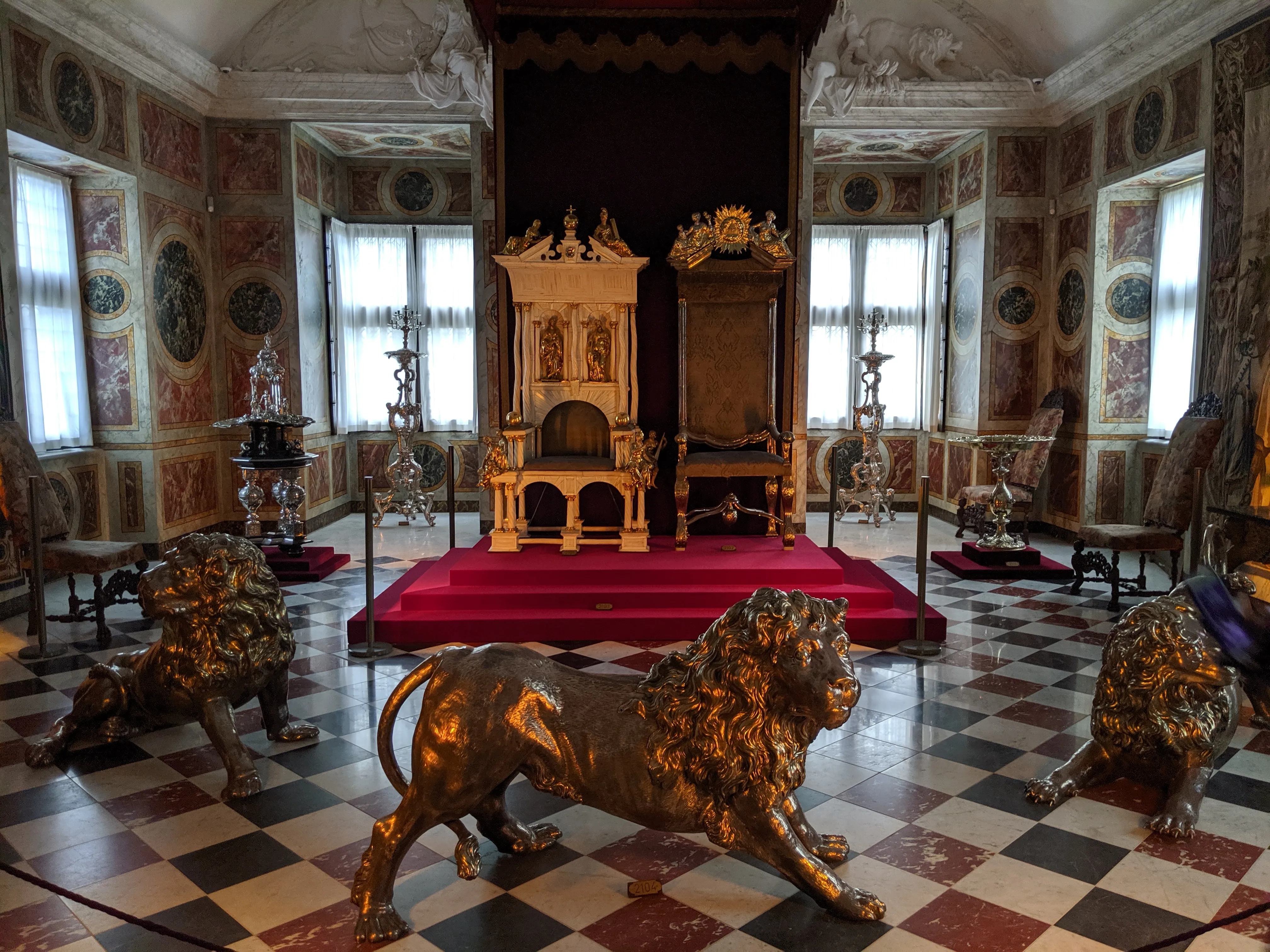 rosenborg throne lion.8R79WXEL.jpg