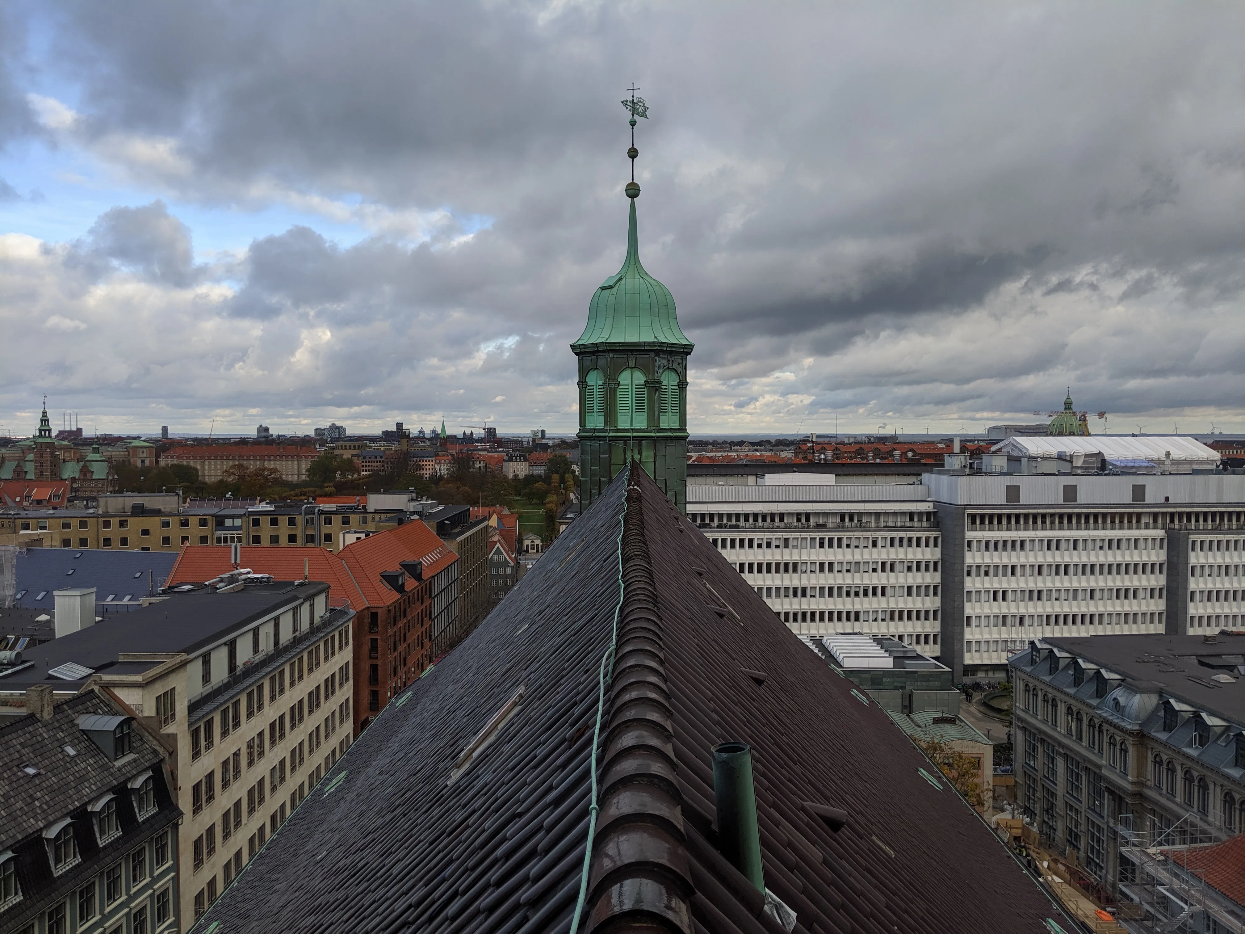 round tower roof.DQxALHIN.jpg