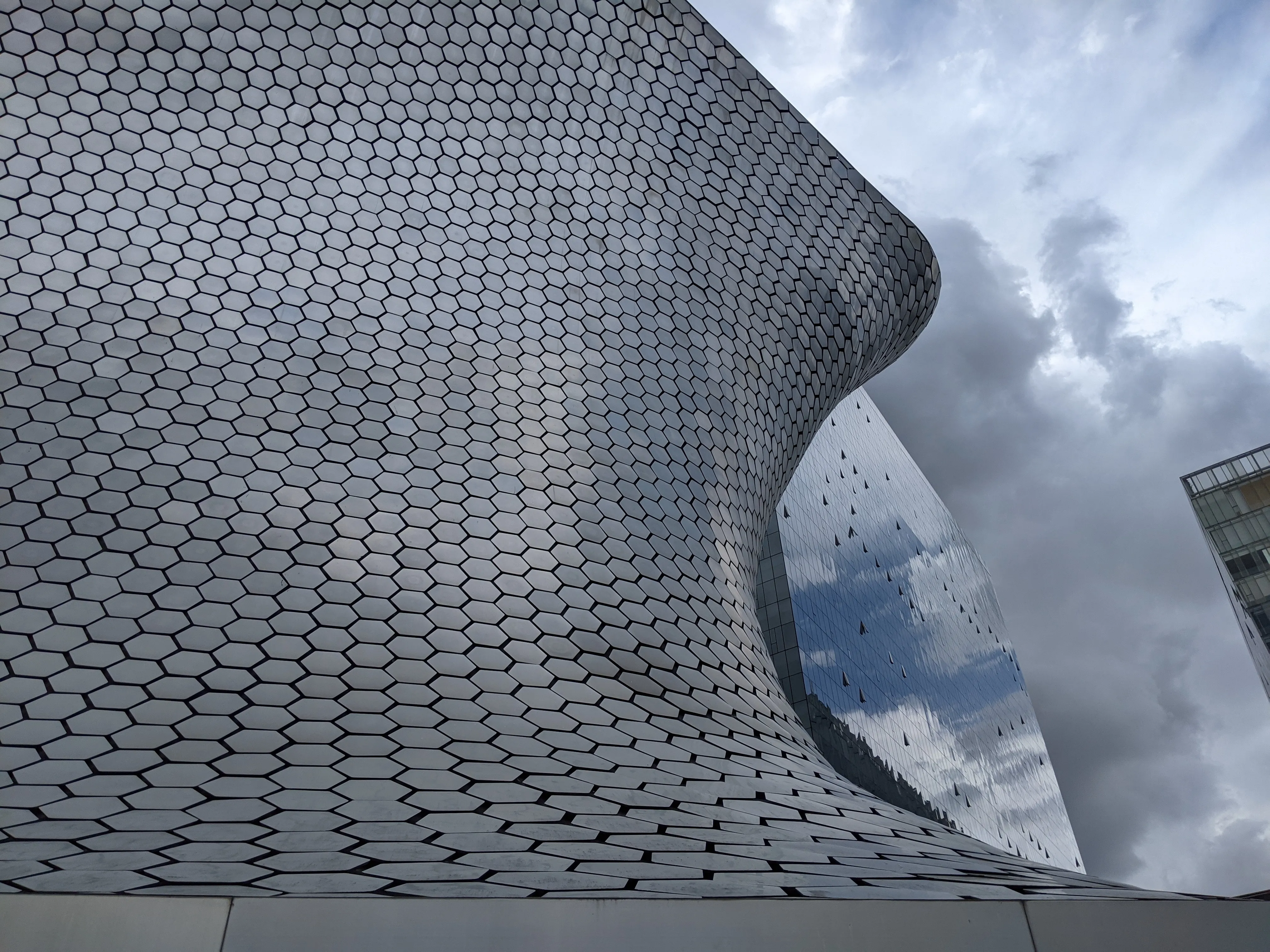 soumaya exterior.BCk4Z0 4.jpg