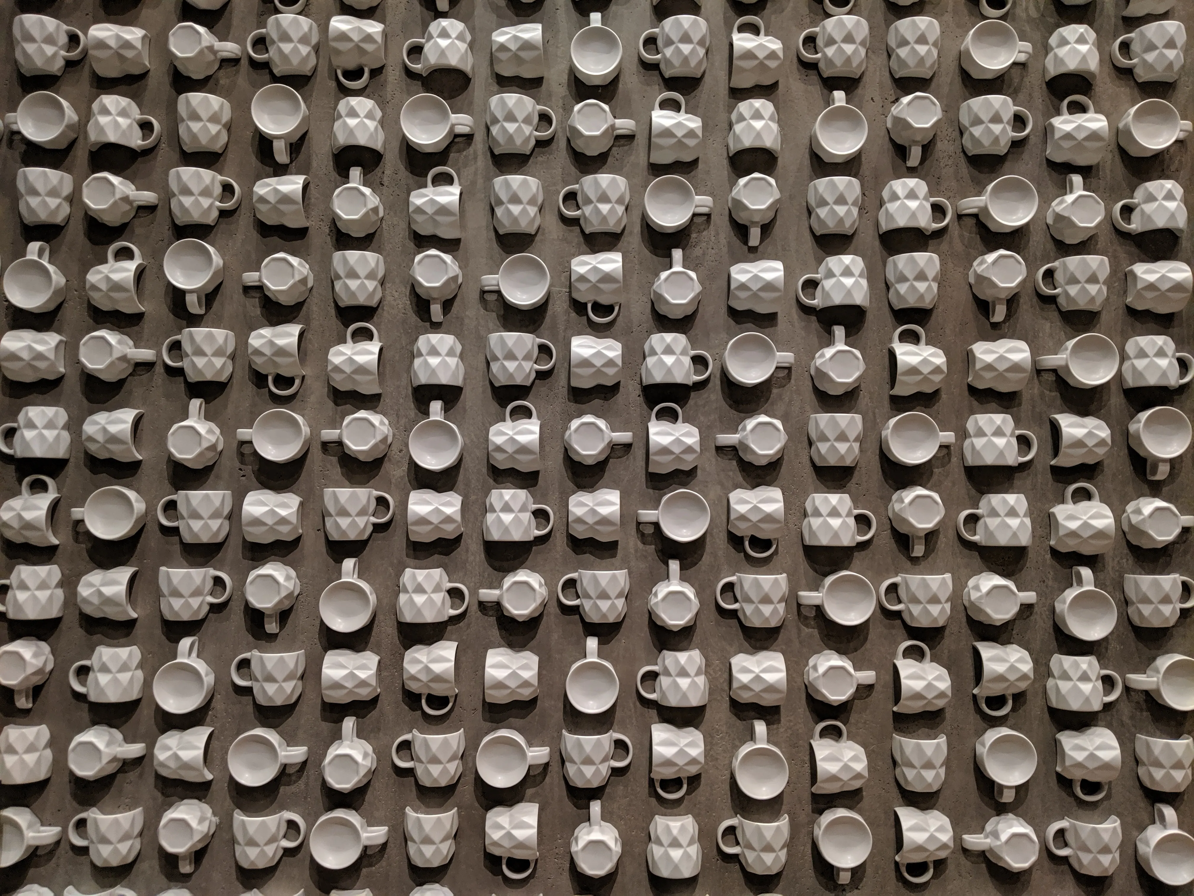 starbucks wall.FcW50iHP.jpg