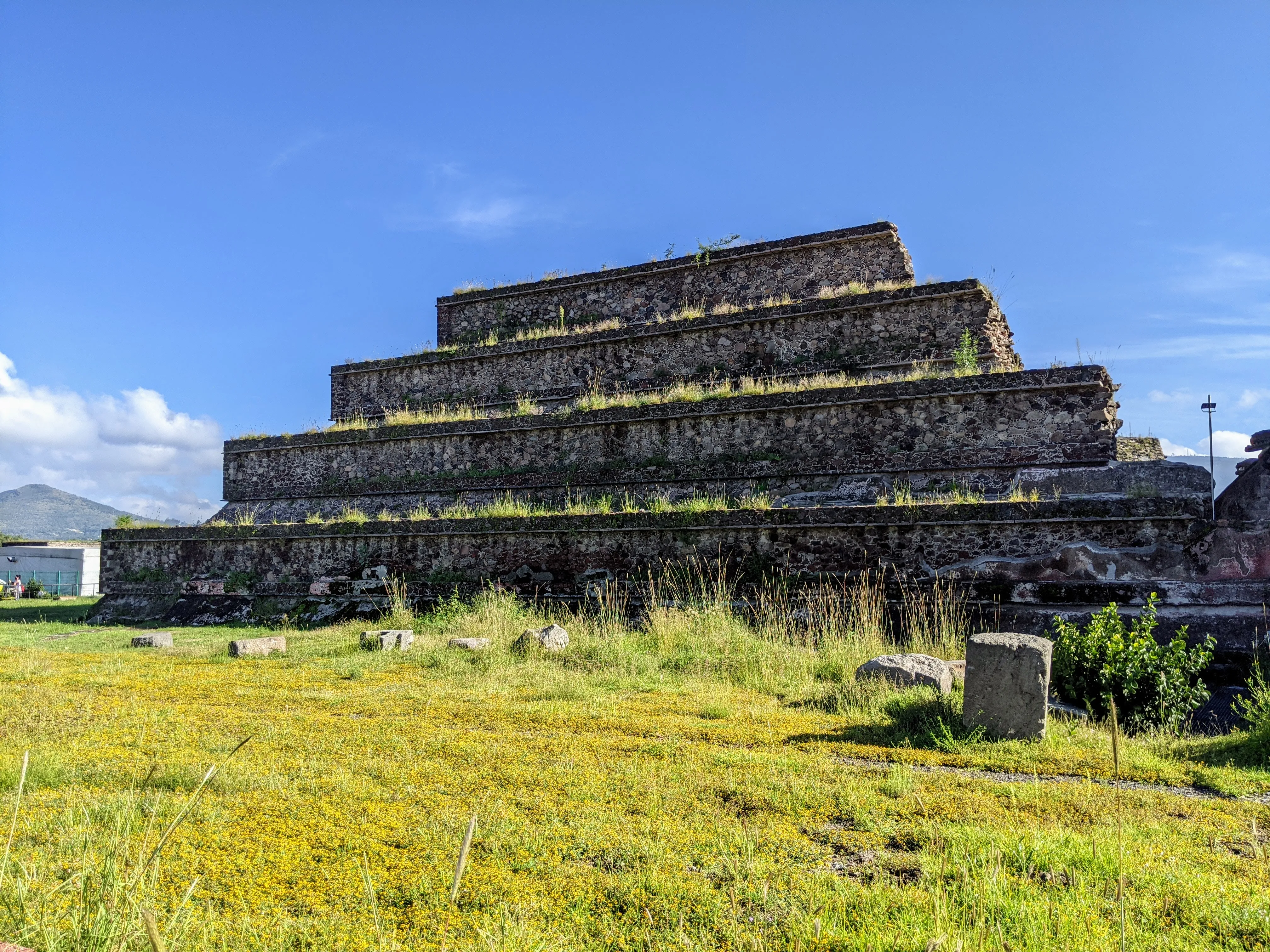teotihuacan stepped pyramid.B40wryCv.jpg