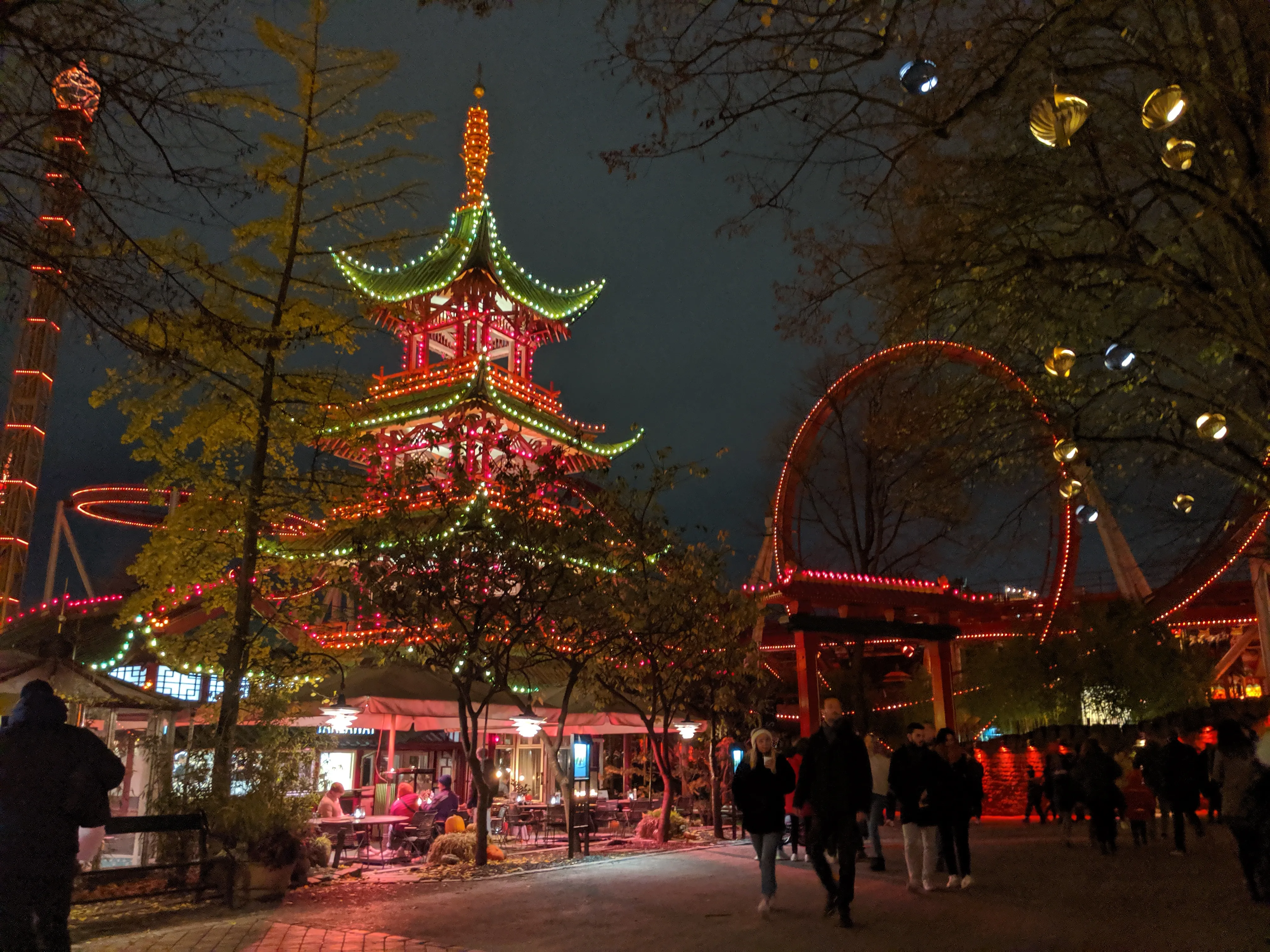 tivoli pagoda.DDBGBX6c.jpg